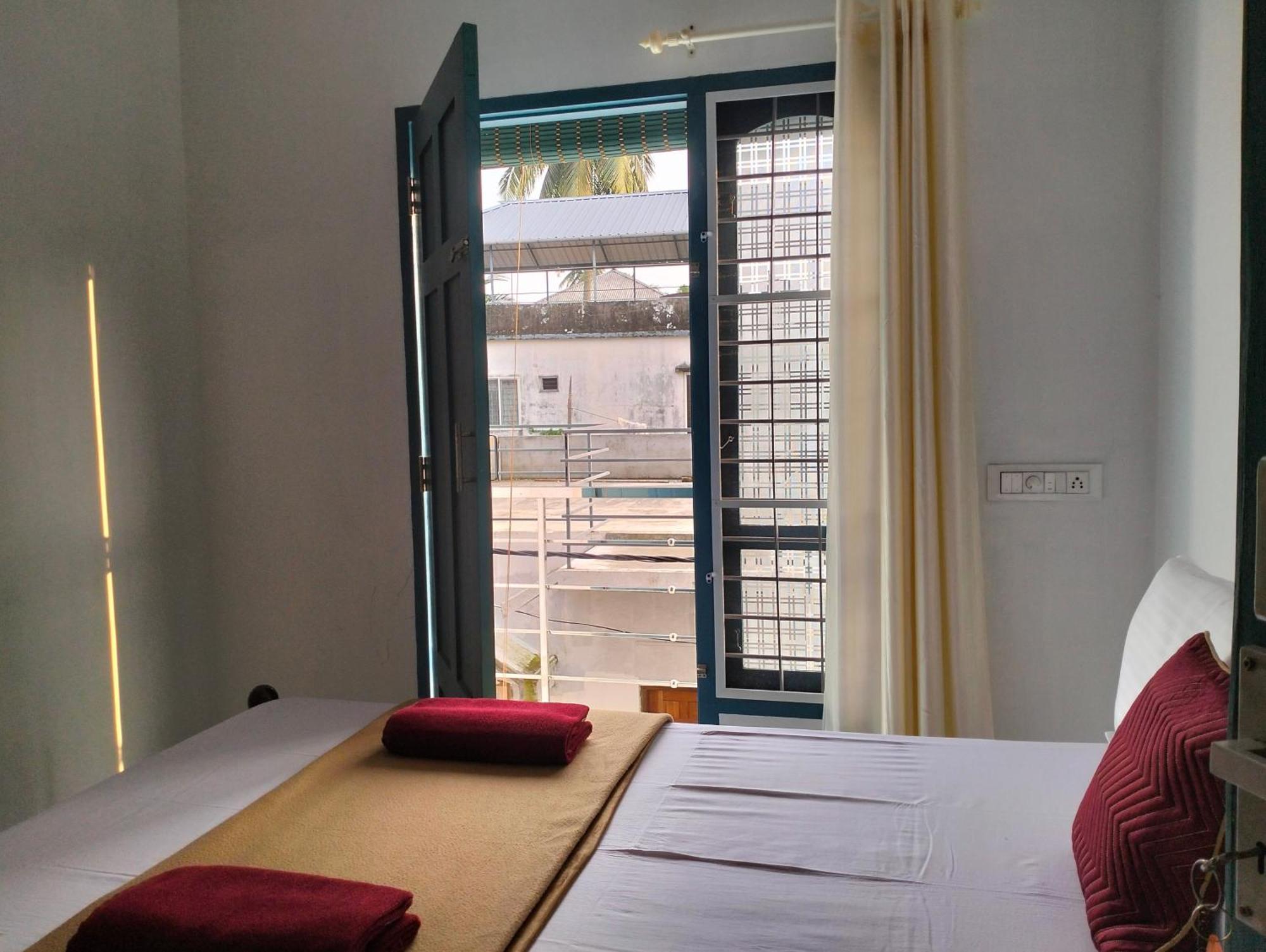 Guestland Homestay Kochi Eksteriør billede